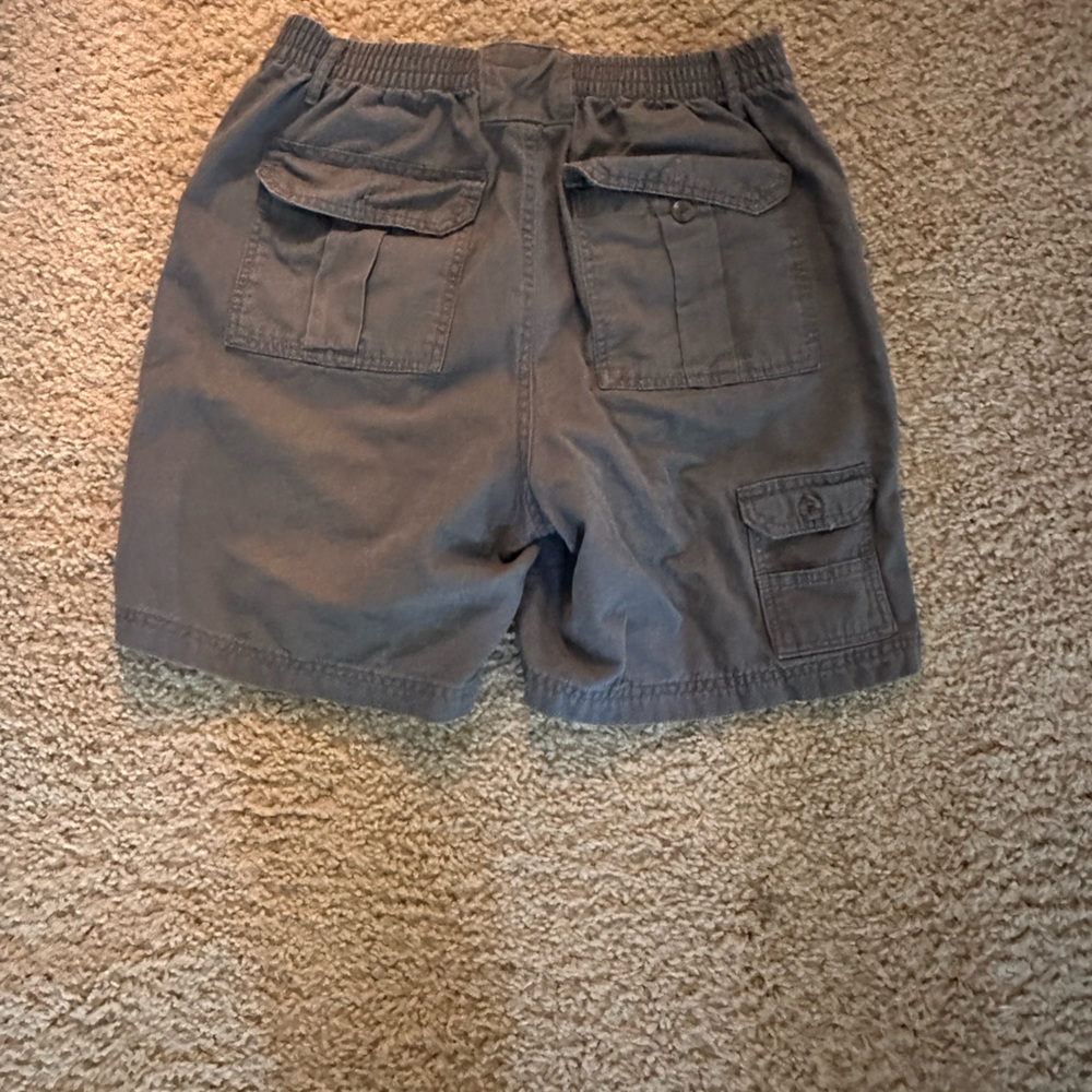 Grey - Picture 2 of 3